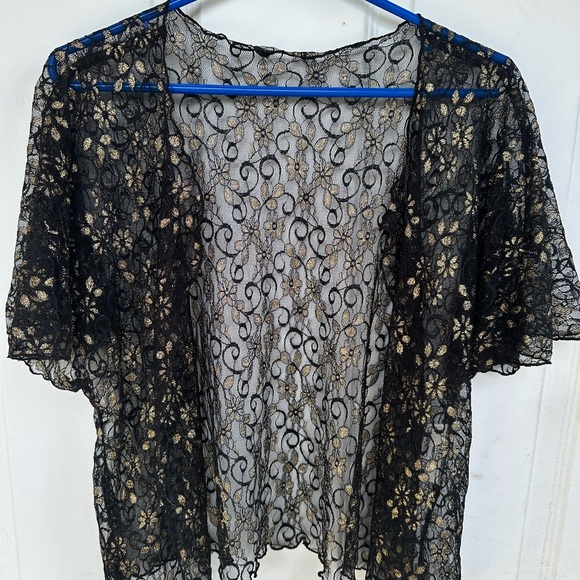 Crowning touch  dressy Laced cover up, Women's Fashion. Vintage - Picture 8 of 9